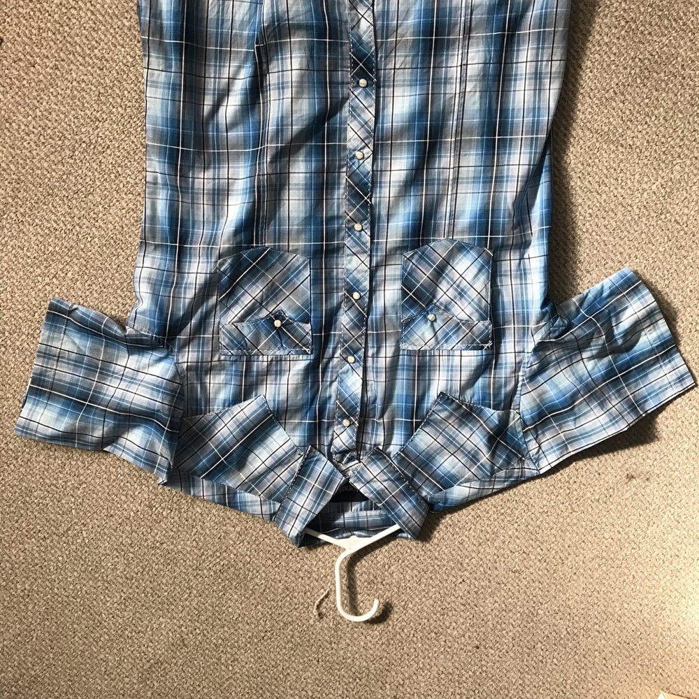Men’s wrangler shirt